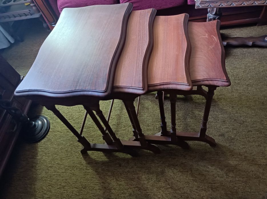 Conjunto de mesas de apoio empilháveis434418280122951682