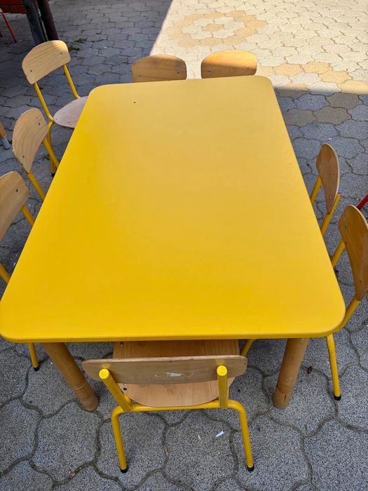 stoliki i krzesełka dla dzieci