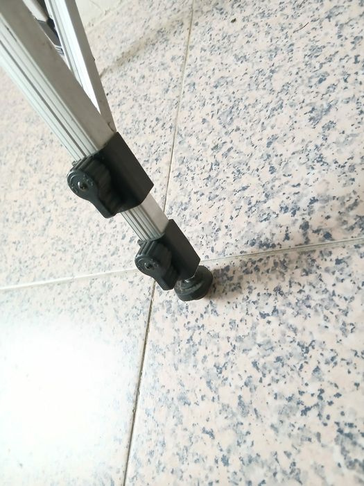 Tripé Antigo para arranjo