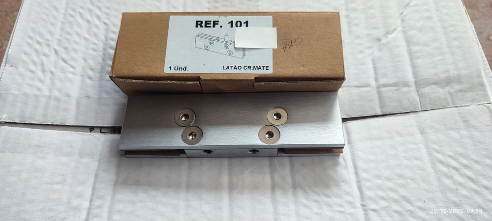 Conjunto para porta de vidro