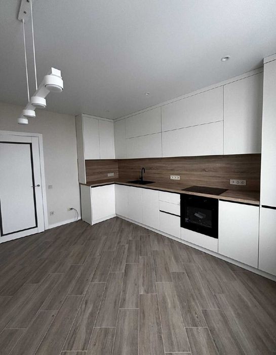 Продається 2к квартира в Агрономічному