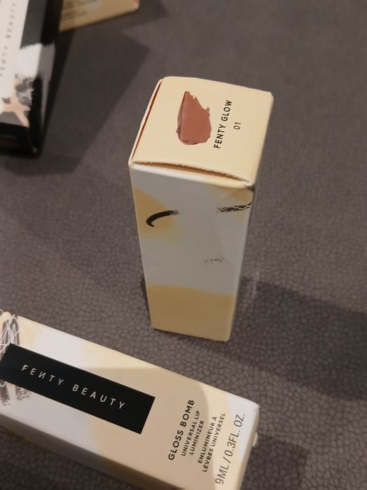 Gloss Bomb Fenty Beauty