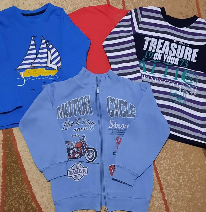 Джемпера весна-осень для мальчика 4-5 лет