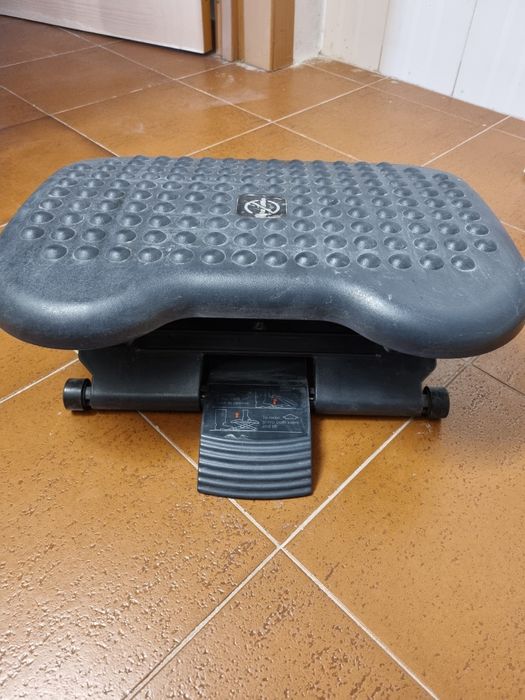 Suporte p/pés preto