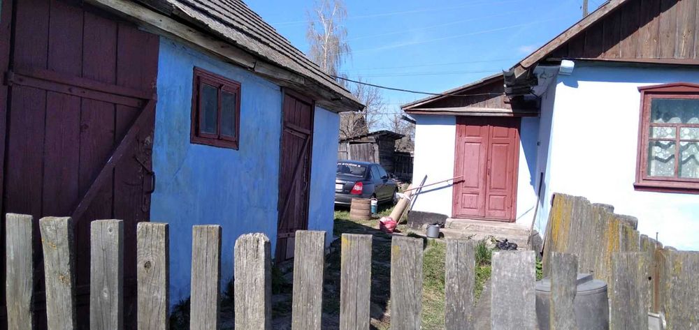Продам хату в селі Лютарка