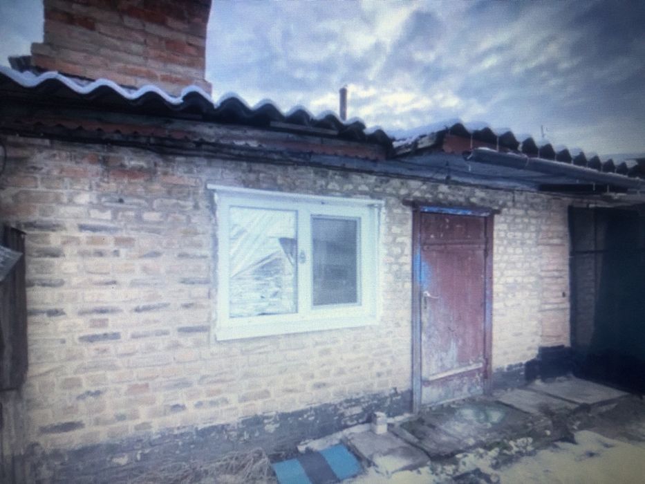 Продам половину будинку