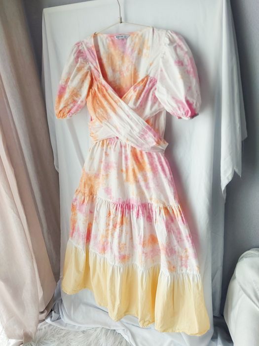 Sukienka maxi długa Stradivarius