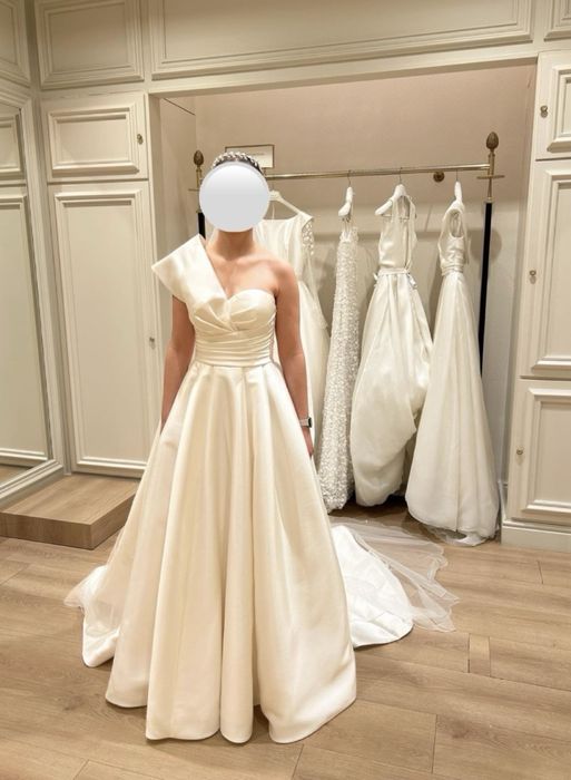 PRONOVIAS Sedna + halka.