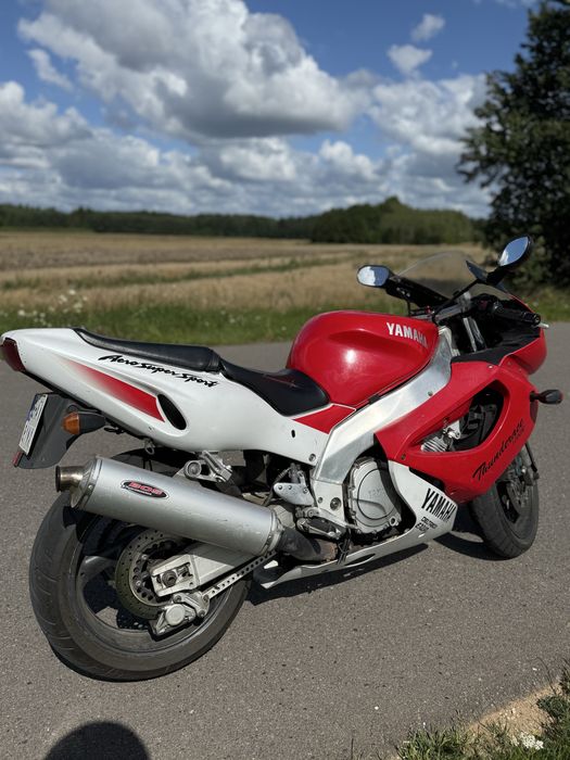 Yamaha Thunderace 1000r