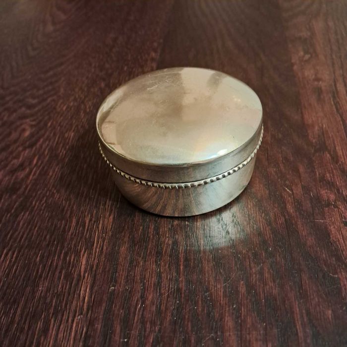 Bonita caixa para decoração