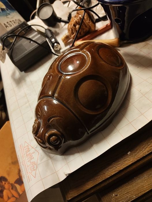 Forma dekoracyjna porcelana biedronka.