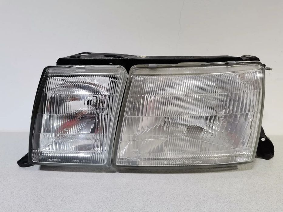 lampa reflektor lewy lexus ls 89-94 koito oryginał europejski