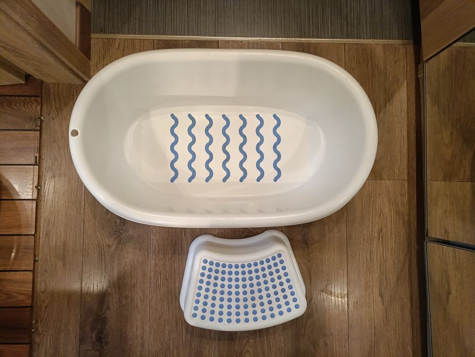Ikea Lattsam wanienka i podest