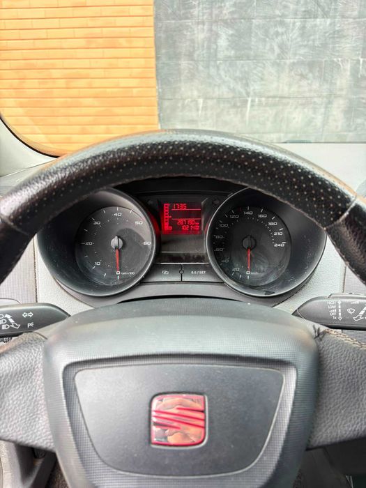 2011 SEAT ibiza st foto 2