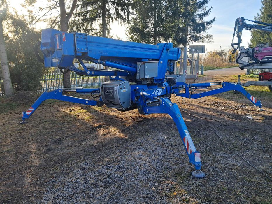 podnośnik koszowy na gąsienicach Teupen Leo 21GT ,2014r ,21m ,pająk ,