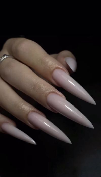 Манікюр та педікюр