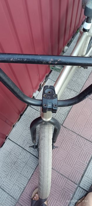 Велосипед BMX в отличном состоянии.