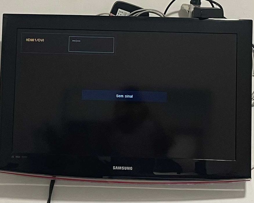 Vendo - TV Samsung 32 polegadas em perfeito estado de funcionamento