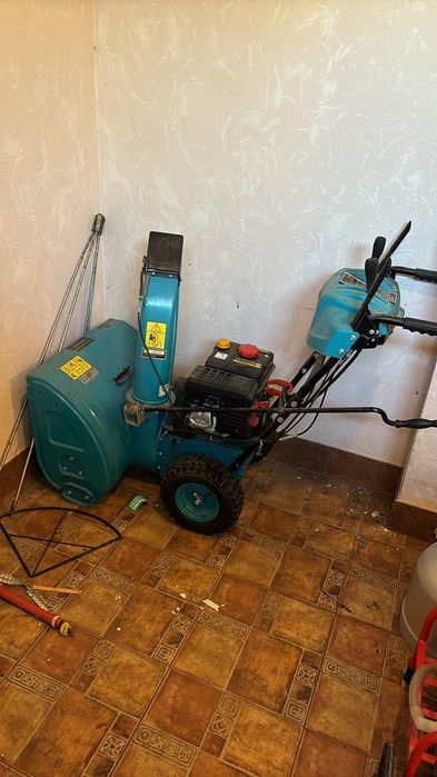 Снігоприбиральна машина Klever