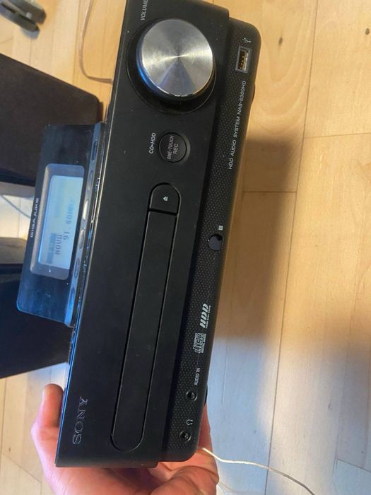 Музичний центр Sony Giga Juke NAS-E300HD (HDD 80GB/USB/CD)