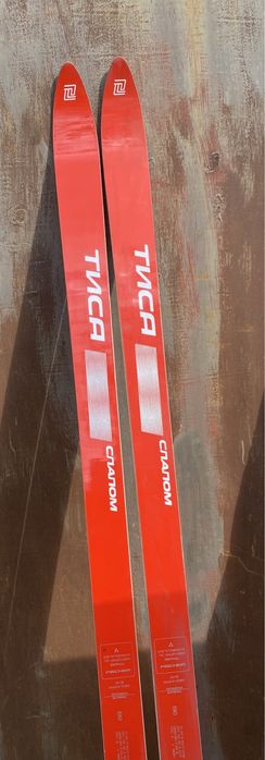 Продам лижи нові