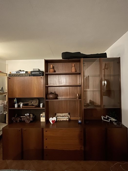 Armário de sala madeira