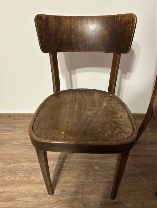 Krzesła drewniane, gięte, stare, zabytkowe firmy Thonet