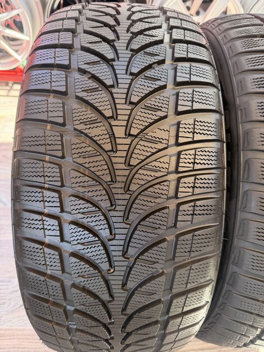 Шини Bridgestone 255/50/R20