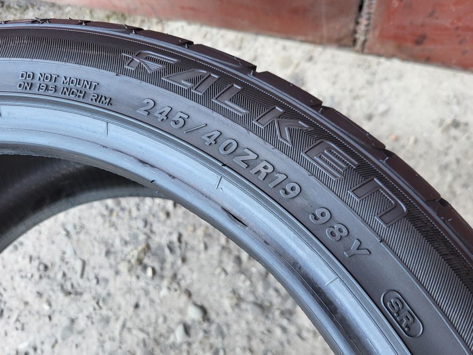 245/40/19 R19 Falken FK452 2шт ціна за 1шт шини