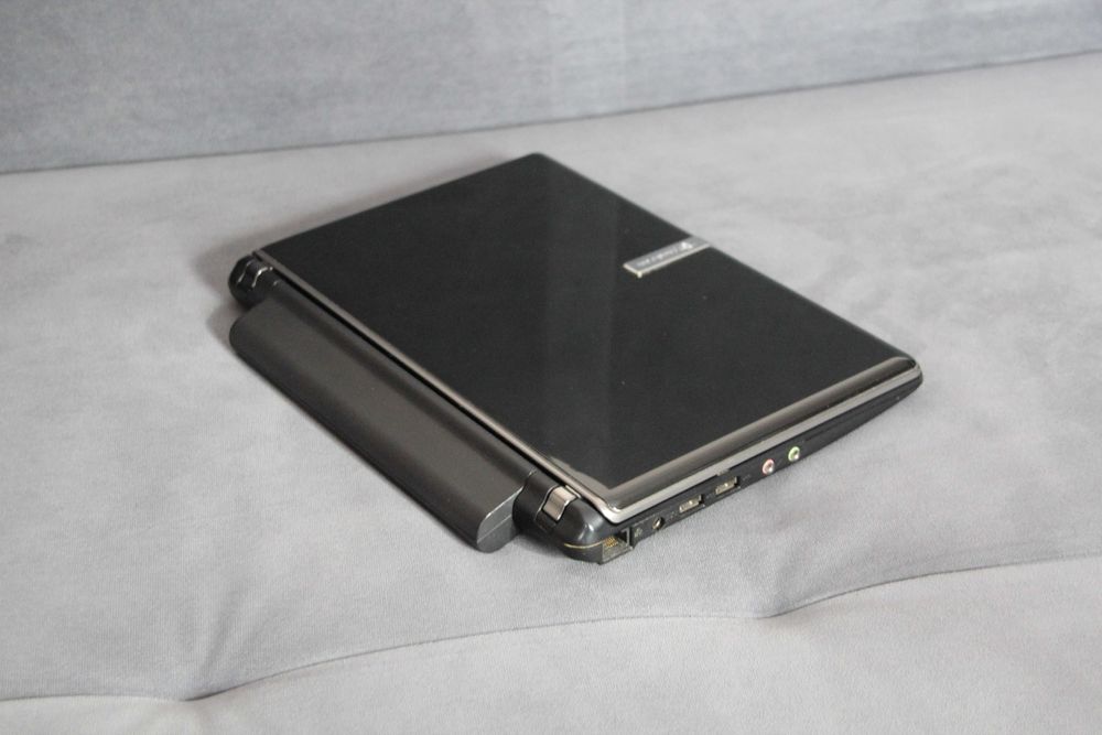 Packard Bell ZA3 mały laptop stan idealny