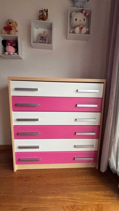 Cómoda quarto rapariga