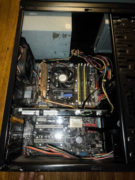 ПК AMD Athlon II X2 260 3.20GHz/5Gb/320Gb/GF 9600GT 512MB DDR3 256 Bit