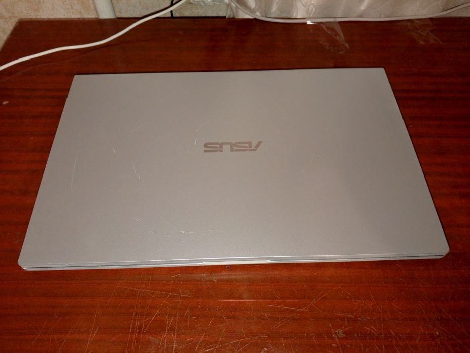 Срочно продам ноутбук ASUS X515J