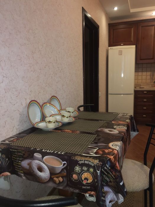 243 Здаю подобово 1-ну кімнатну квартиру біля парка відпочинку Центр