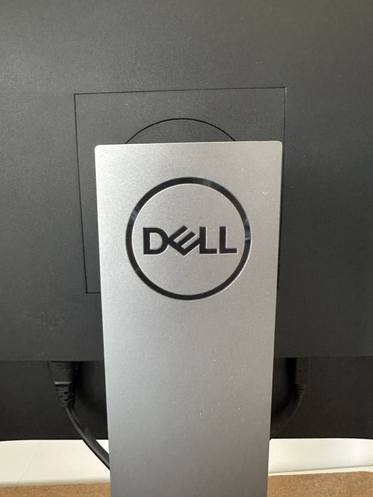 Monitor DELL P2720DC.        Mam do sprzedazy 2 identyczne monitory