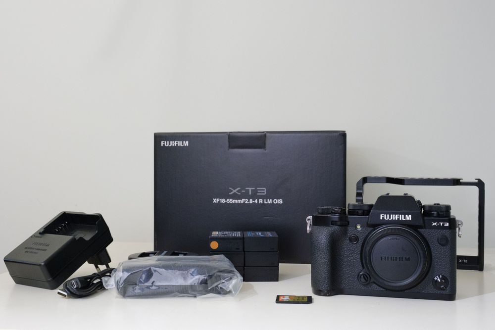 Fujifilm X-T3 + cage