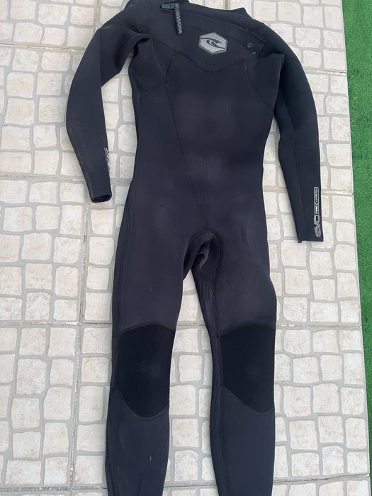 Fato de surf 4/3 com pelo Usado