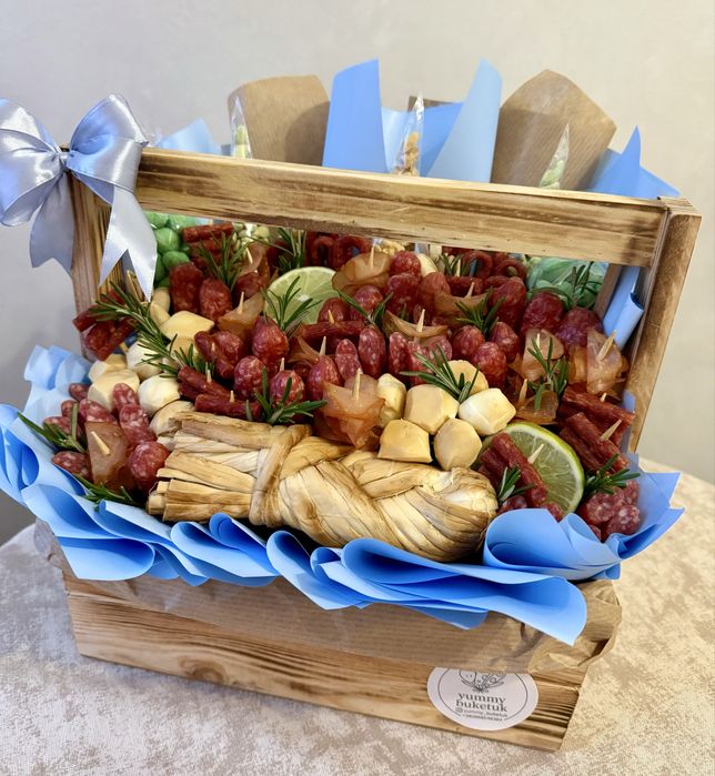 Їстівні букети мясні букети фруктові з сухофруктів букети з цукерок