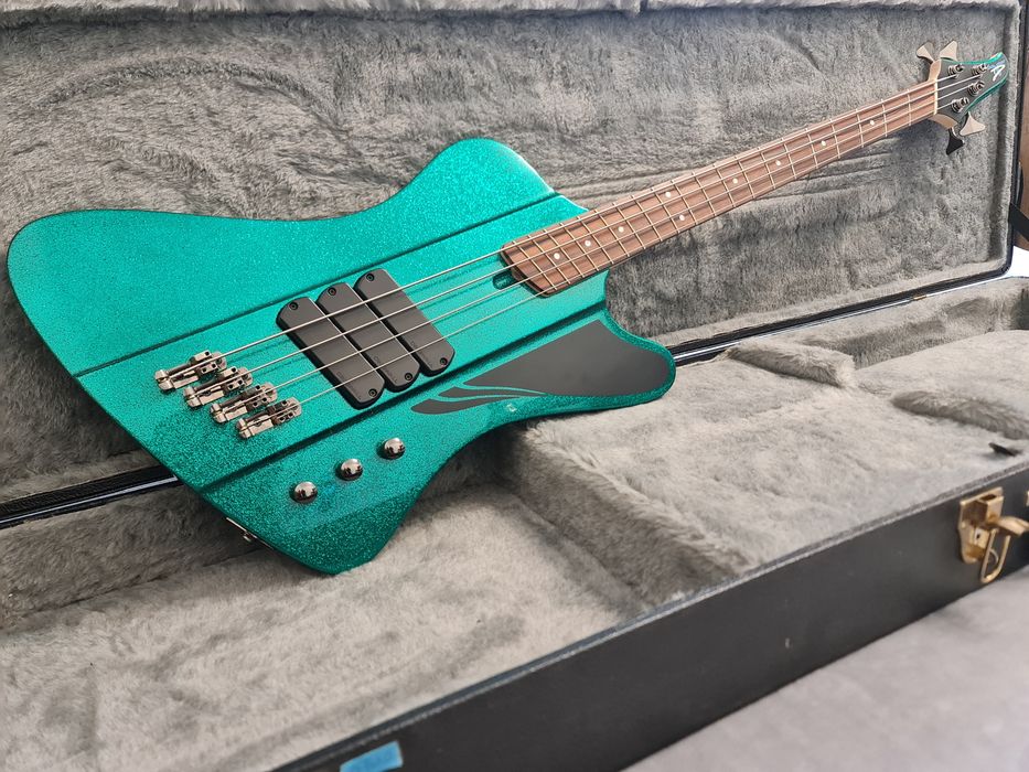 Dingwall D-Bird - Pierwsza wersja - Gitara Basowa