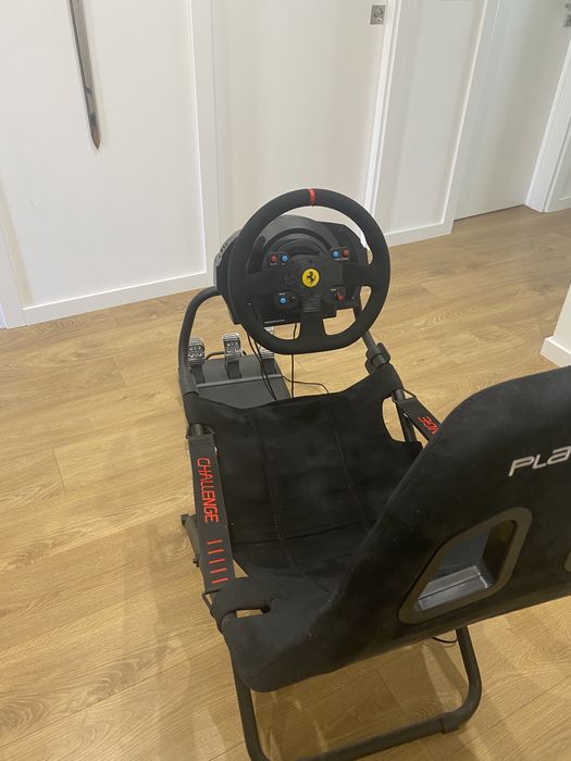 Volante thurstmaster Ferrari + Cadeira Playseat