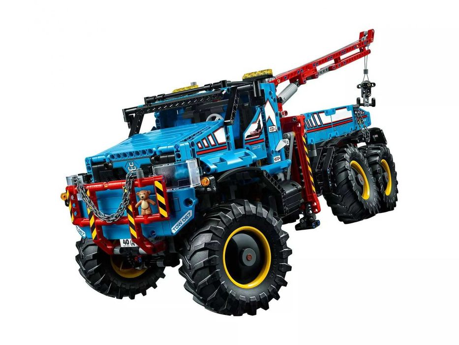 LEGO 42070 Technic Евакуатор підвищеної прохідності 6x6