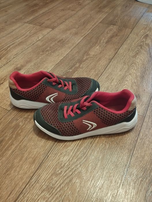 Кросівки жіночі Clarks