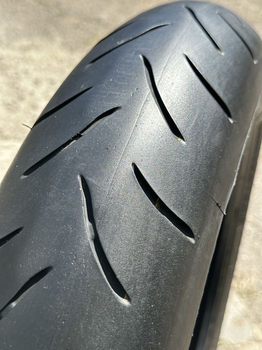 Мотошина Brigestone 120/70 ZR17 BATTLAX BT 016f