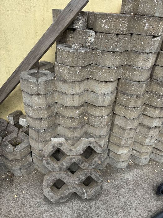 Pavimento drenante em betão
