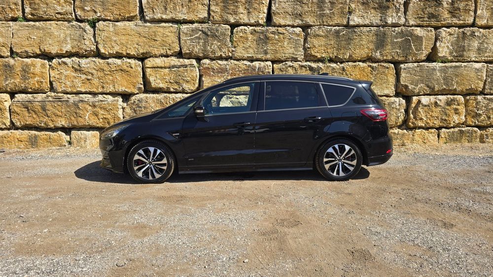 Ford S-Max469801896321361922