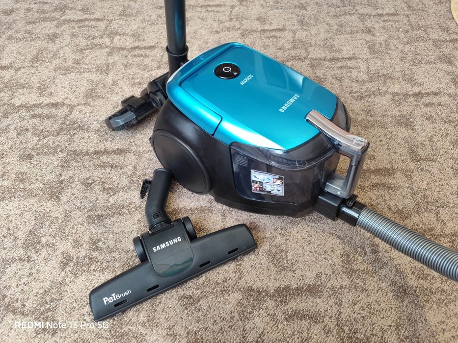 Пилосос samsung 2000 w у нормальному стані