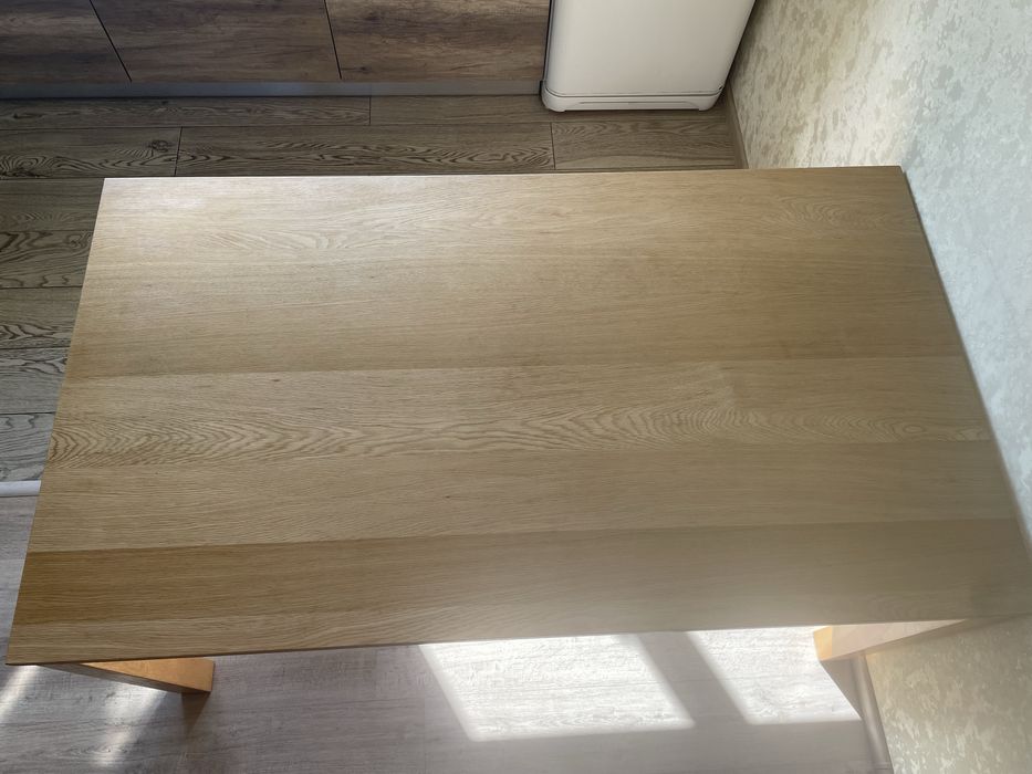 Стіл   кухонний.