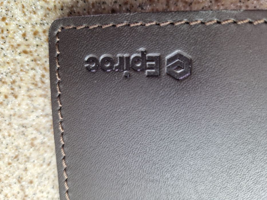 Продам кожанную мужскую барсетку+визитницу