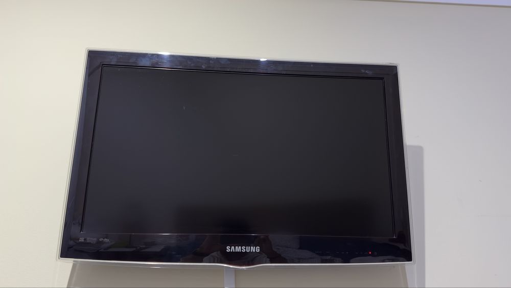 TV Samsung 32’ modelo UE26C4000PW