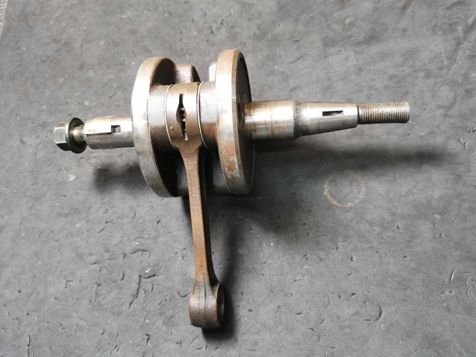 Yamaha DT 125 LC Ypvs  - Peças - Kawasaki GPZ 750